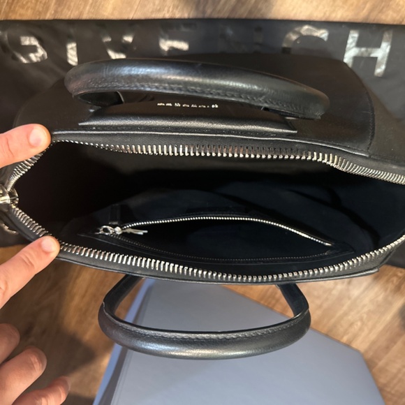 Purse - Picture 3 of 16